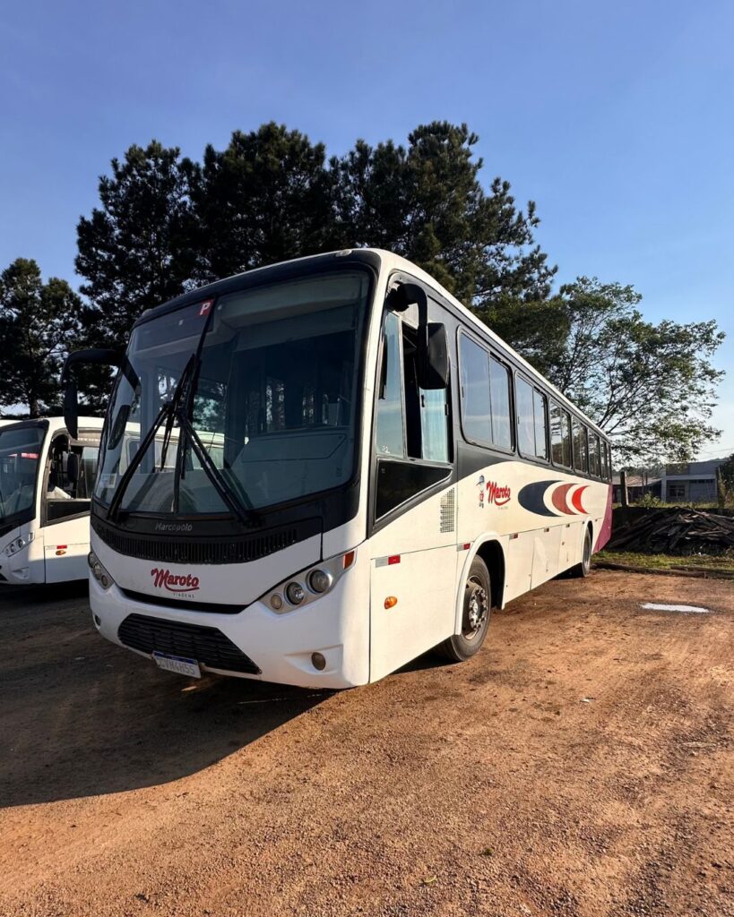 CVN4H55 - ONIBUS MAROTO 1